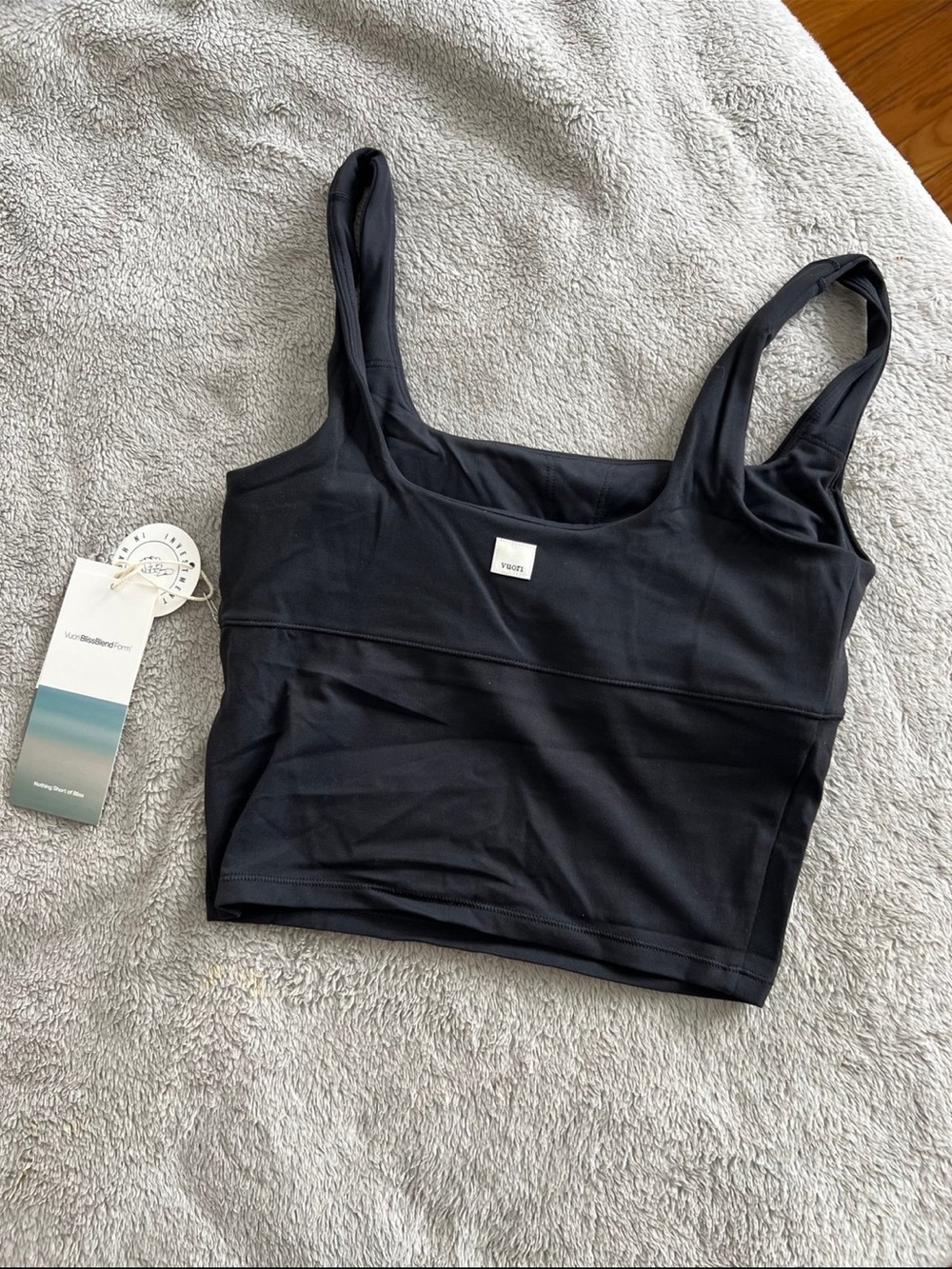 NEW! Vuori Women’s AllTheForm Support Crop Tank Black XS